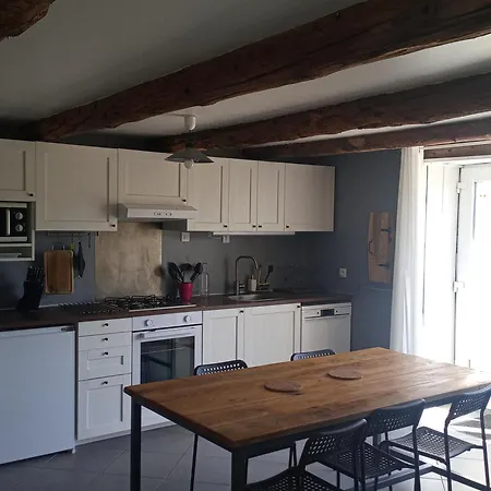 De La Croisee En Auvergne בית נופש *